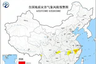 今天真硬啊！兰代尔10中6得到17分12板5助 怒抢7个进攻板